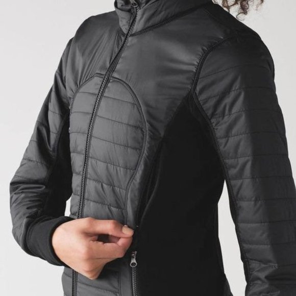 Lululemom First Mile Run Jacket RARE size 4 - Picture 1 of 5